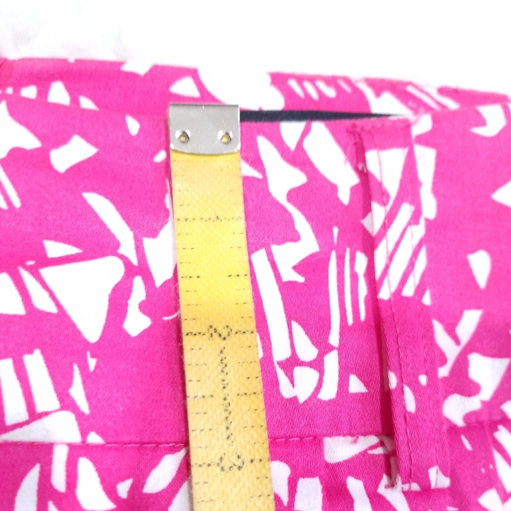 Forever 21 pink pattern mini skirt. Size M - Picture 7 of 11